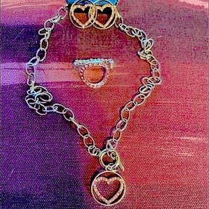 Earrings and necklace combo 5 dollars. 10 for set